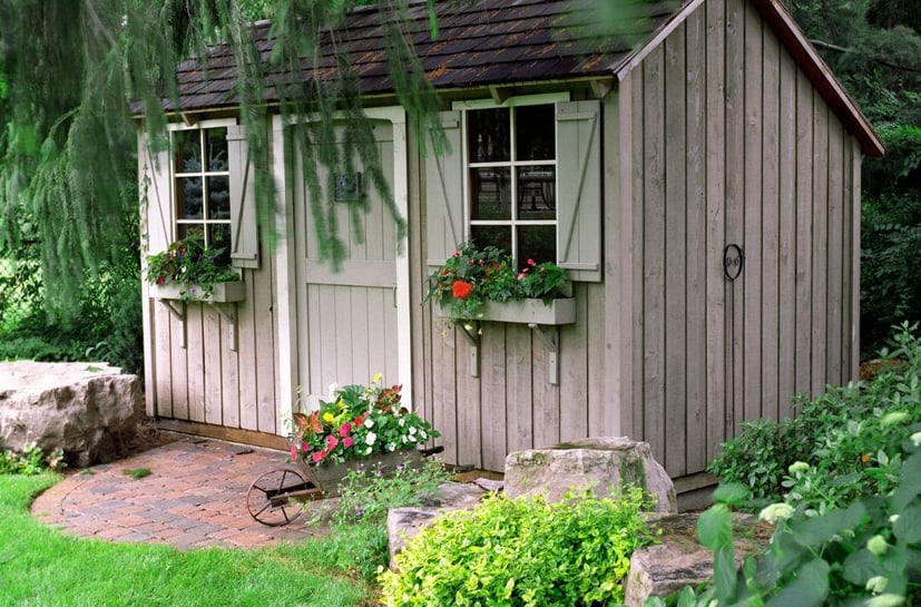 how to decorate a shed