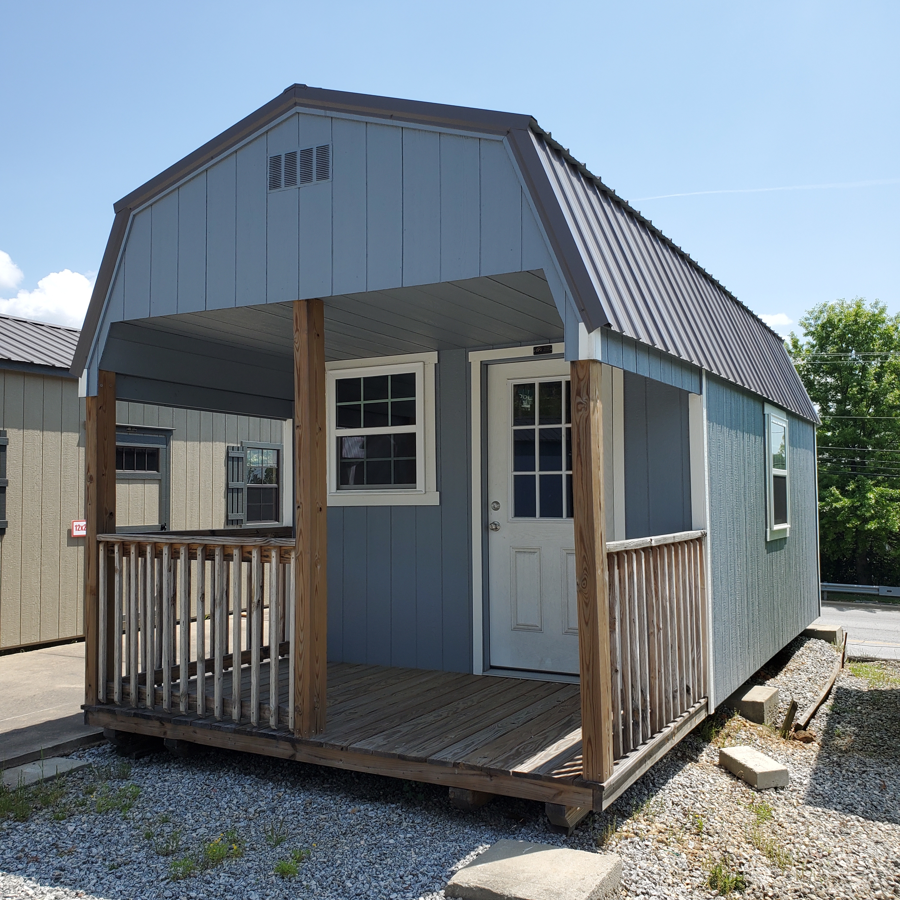 :Image: 10x22 Dutch Cabin 1012H1