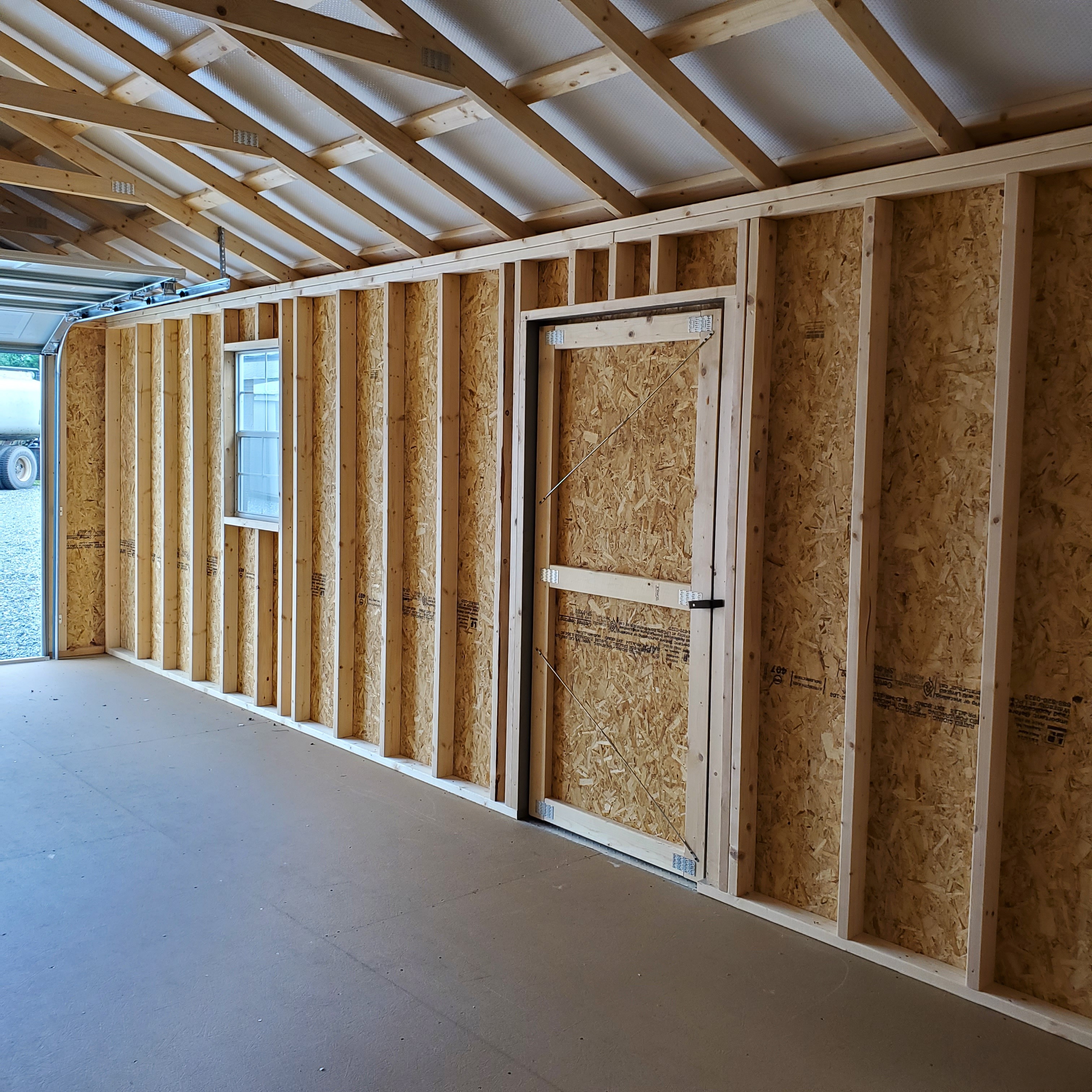 :Image: 12x32 Garage 1025GC4