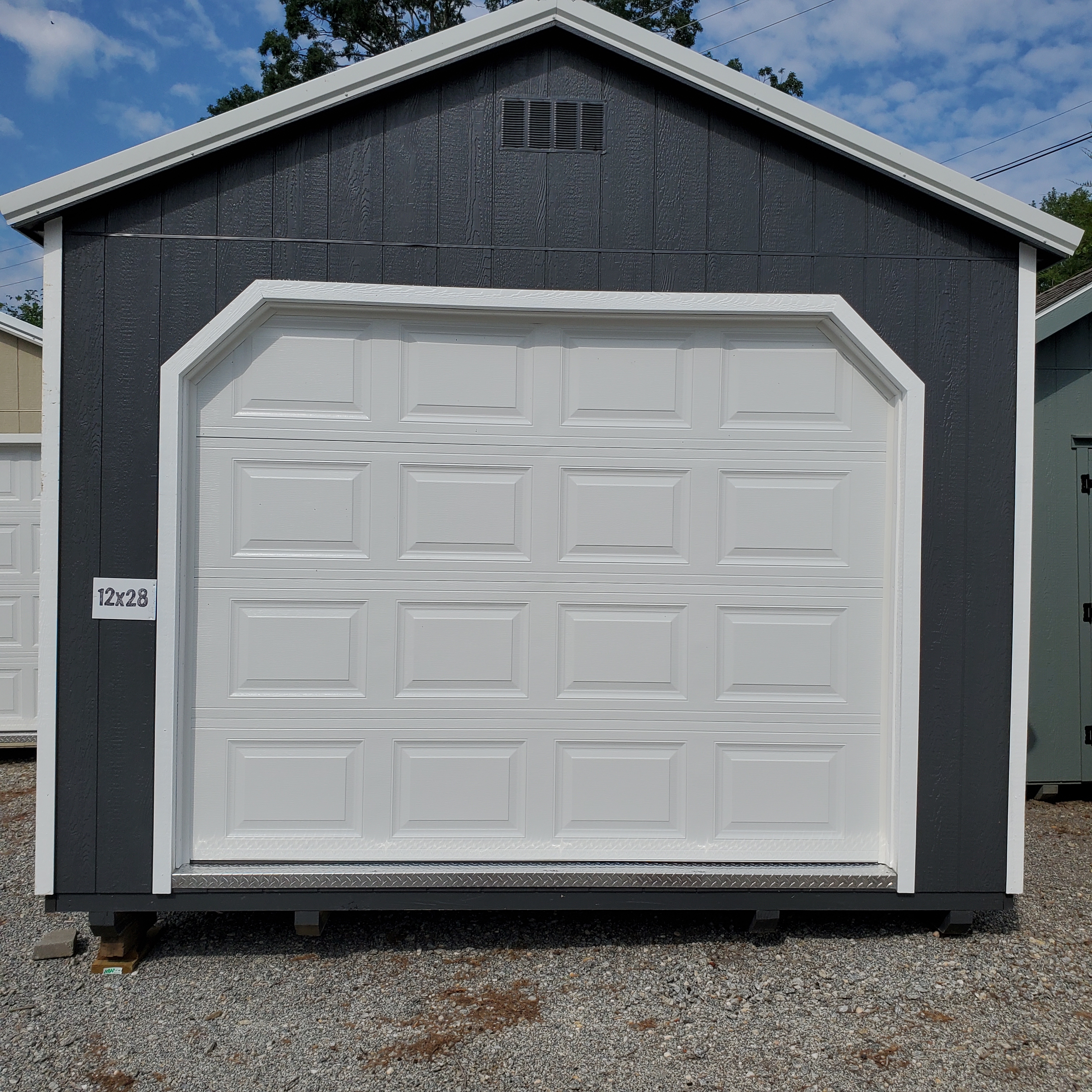 :Image: 12x28 Cottage Garage 1050H1