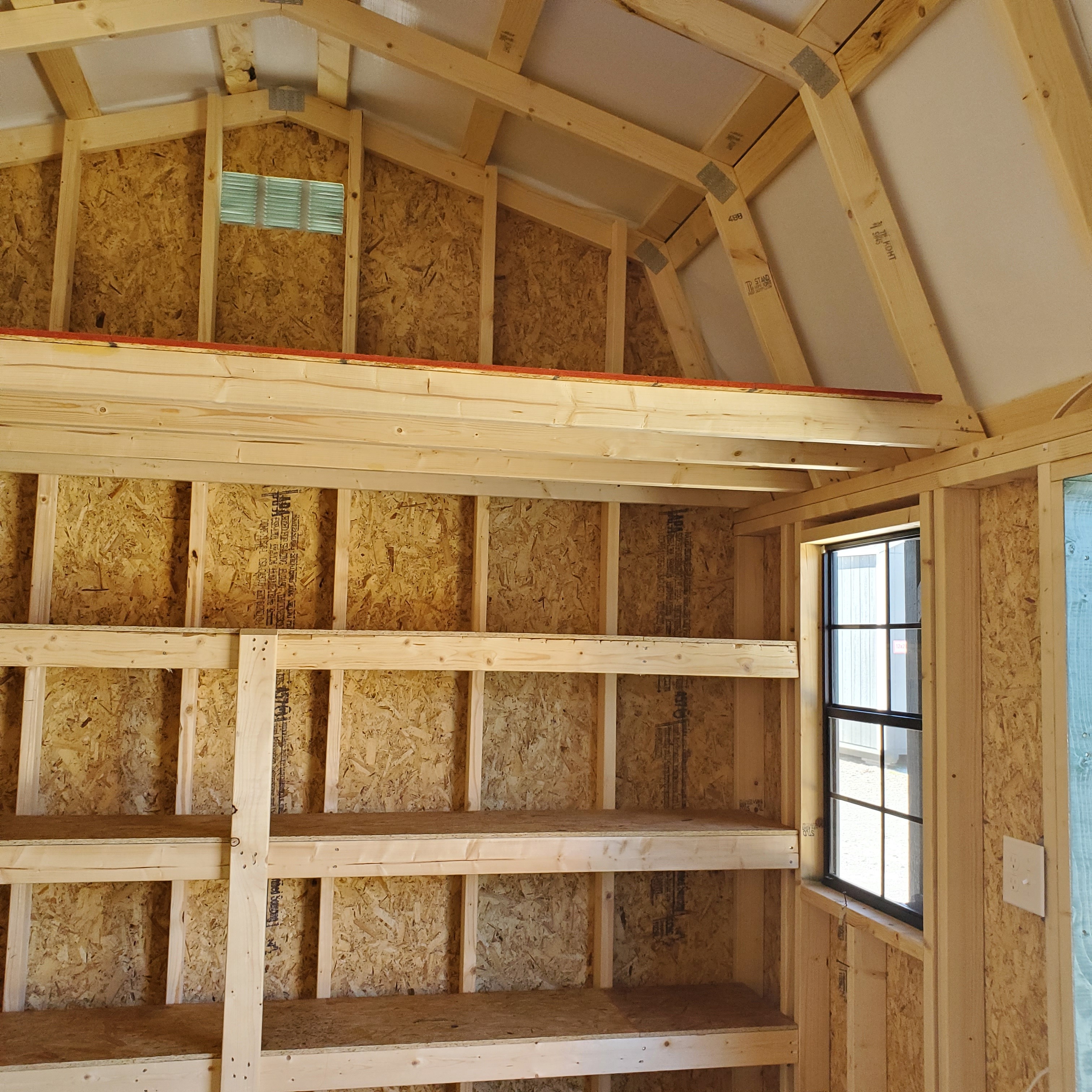 :Image: 10x16 High Wall Barn 1072H4