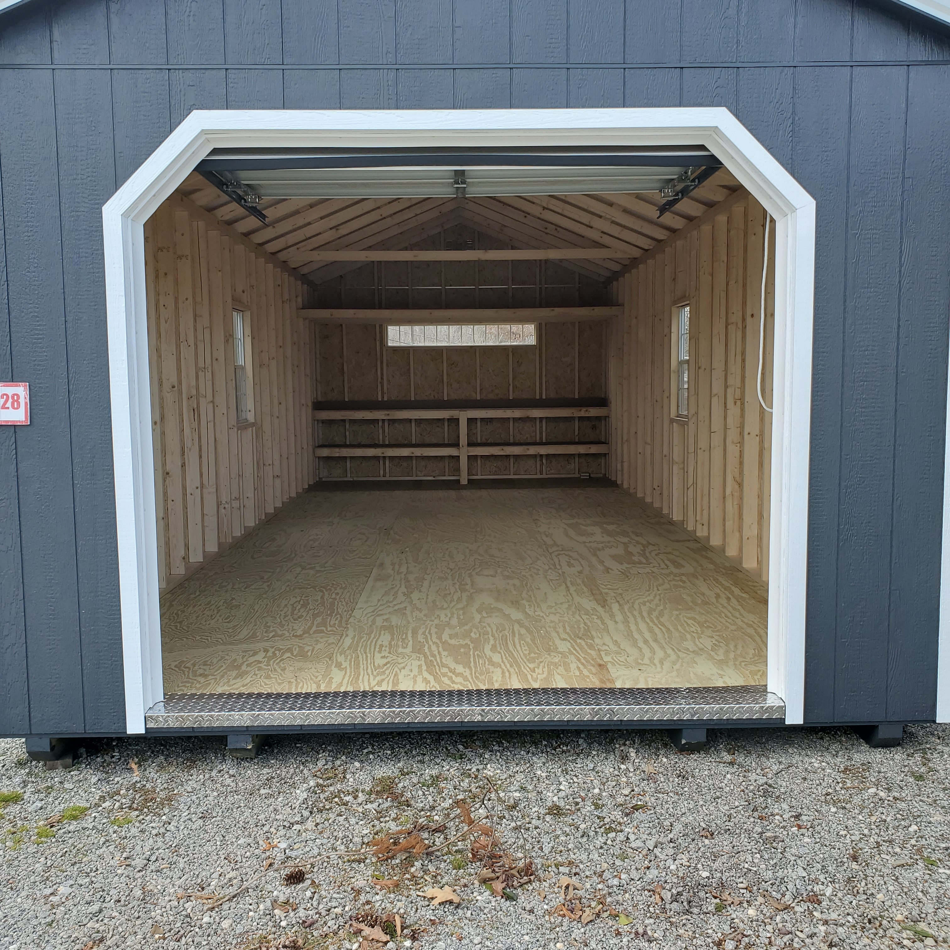 :Image: 12x28 Cottage Garage 1090H2